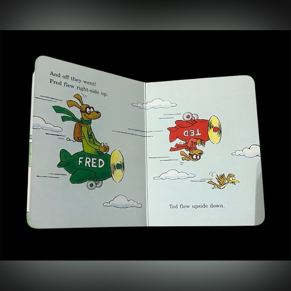 Dr. Seuss Fred and Ted Like to Fly bright early board books Peter Eastman child - Picture 4 of 4